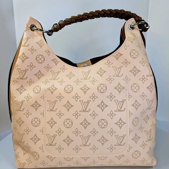Louis Vuitton Cream Perforated Leather Mahina Babylon GM Hobo Bag - Picture 8 of 16